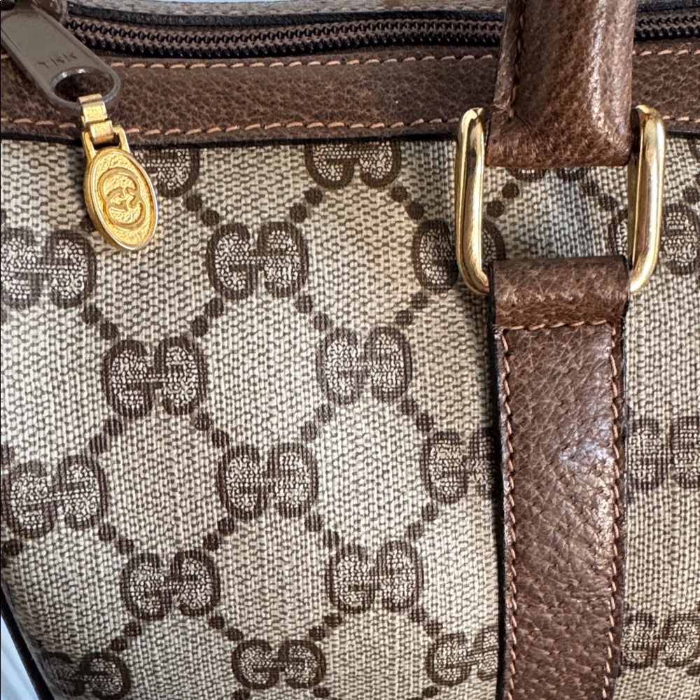 GUCCI GG Supreme Boston Bag - Picture 6 of 15